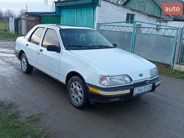 Белый Форд Сиерра, объемом двигателя 2 л и пробегом 300 тыс. км за 650 $, фото 1 на Automoto.ua