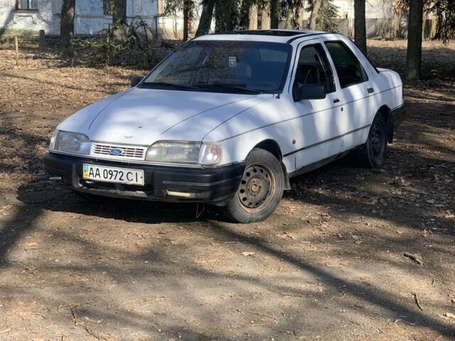 Білий Форд Сієрра, об'ємом двигуна 2 л та пробігом 200 тис. км за 531 $, фото 1 на Automoto.ua