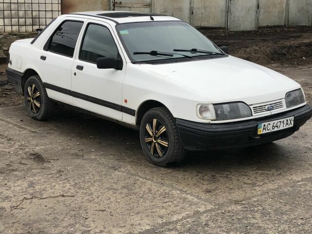 Белый Форд Сиерра, объемом двигателя 2 л и пробегом 777 тыс. км за 750 $, фото 1 на Automoto.ua