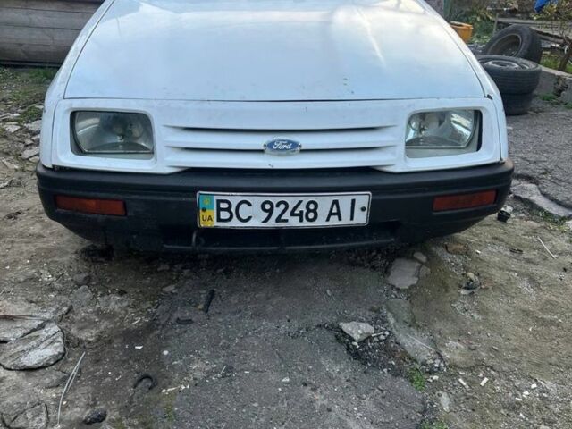 Белый Форд Сиерра, объемом двигателя 1.8 л и пробегом 120 тыс. км за 1100 $, фото 1 на Automoto.ua