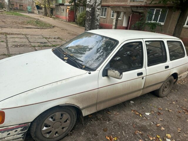 Белый Форд Сиерра, объемом двигателя 2.3 л и пробегом 347 тыс. км за 713 $, фото 1 на Automoto.ua