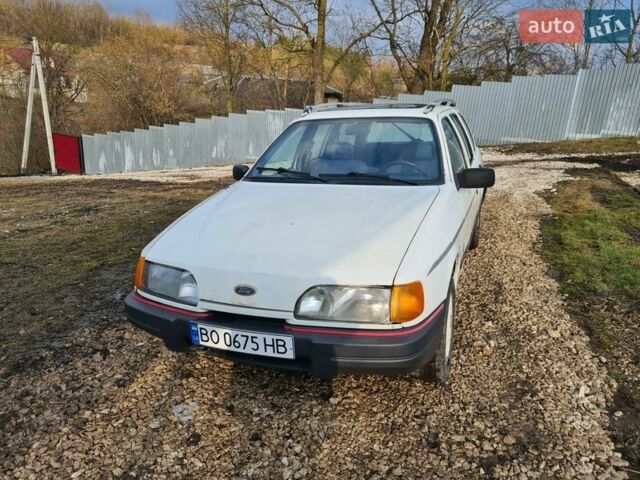 Белый Форд Сиерра, объемом двигателя 1.8 л и пробегом 432 тыс. км за 1500 $, фото 1 на Automoto.ua