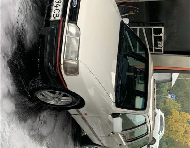 Білий Форд Сієрра, об'ємом двигуна 2 л та пробігом 250 тис. км за 750 $, фото 1 на Automoto.ua