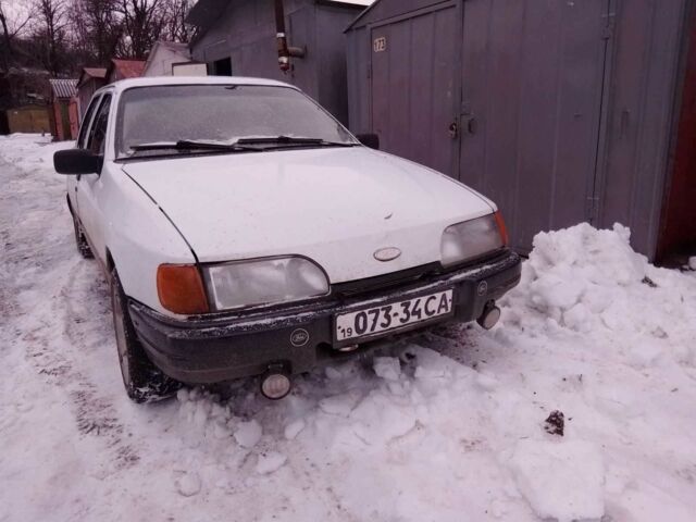 Білий Форд Сієрра, об'ємом двигуна 2 л та пробігом 333 тис. км за 350 $, фото 1 на Automoto.ua