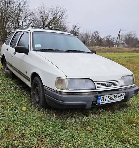 Білий Форд Сієрра, об'ємом двигуна 1.8 л та пробігом 68 тис. км за 1100 $, фото 1 на Automoto.ua