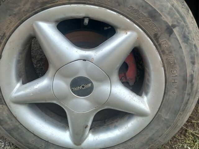 Бежевый Форд Сиерра, объемом двигателя 0 л и пробегом 250 тыс. км за 400 $, фото 1 на Automoto.ua