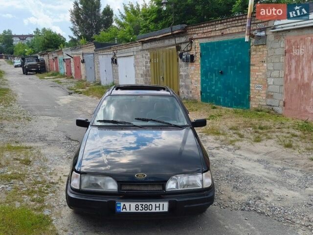 Черный Форд Сиерра, объемом двигателя 2 л и пробегом 400 тыс. км за 1350 $, фото 1 на Automoto.ua
