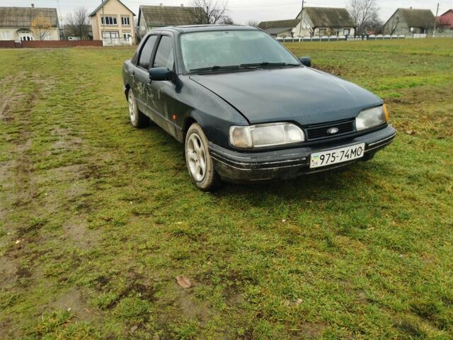 Черный Форд Сиерра, объемом двигателя 0 л и пробегом 340 тыс. км за 800 $, фото 1 на Automoto.ua