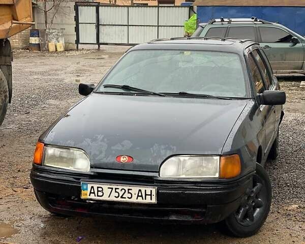 Черный Форд Сиерра, объемом двигателя 2 л и пробегом 140 тыс. км за 800 $, фото 1 на Automoto.ua