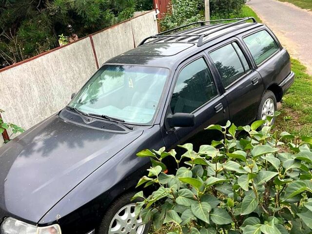 Черный Форд Сиерра, объемом двигателя 2 л и пробегом 190 тыс. км за 600 $, фото 1 на Automoto.ua