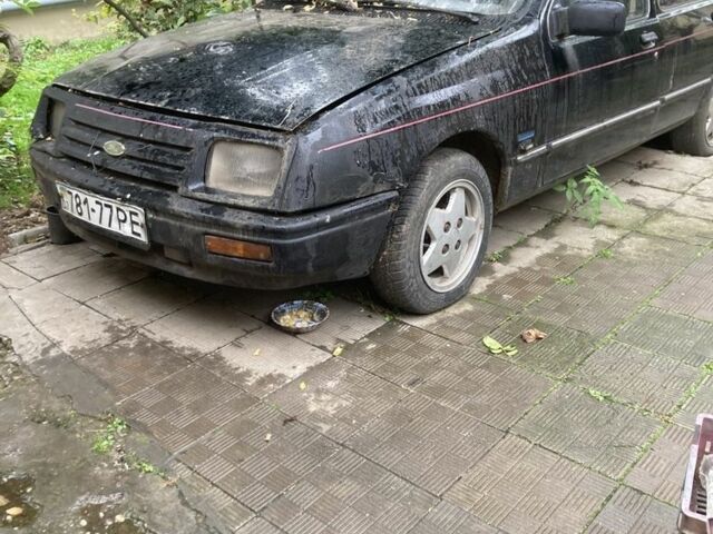 Чорний Форд Сієрра, об'ємом двигуна 1.6 л та пробігом 280 тис. км за 500 $, фото 1 на Automoto.ua