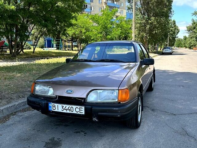 Коричневий Форд Сієрра, об'ємом двигуна 2 л та пробігом 777 тис. км за 950 $, фото 1 на Automoto.ua