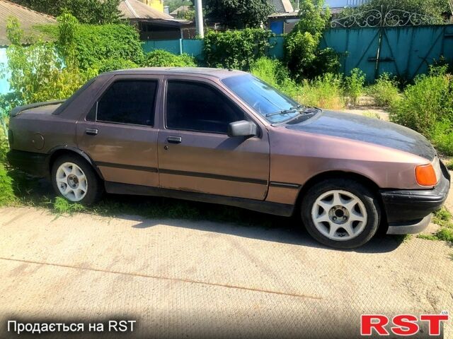 Коричневый Форд Сиерра, объемом двигателя 2 л и пробегом 698 тыс. км за 1300 $, фото 1 на Automoto.ua