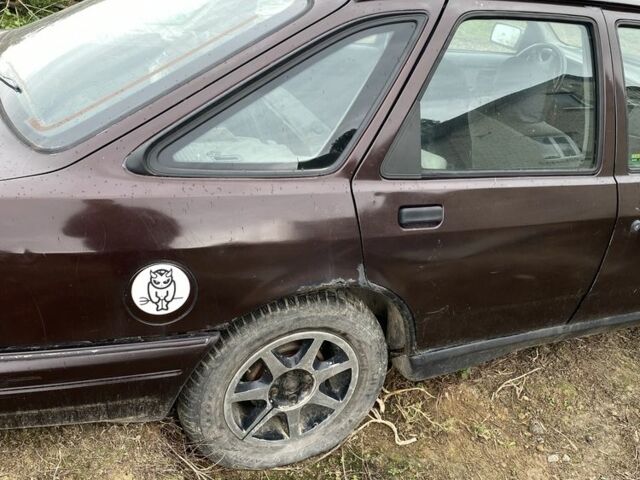 Коричневий Форд Сієрра, об'ємом двигуна 2 л та пробігом 3 тис. км за 400 $, фото 1 на Automoto.ua