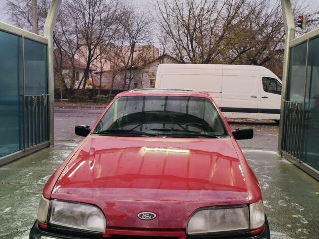Красный Форд Сиерра, объемом двигателя 0 л и пробегом 105 тыс. км за 690 $, фото 1 на Automoto.ua