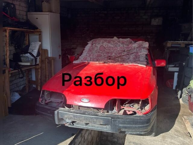 Червоний Форд Сієрра, об'ємом двигуна 1.6 л та пробігом 777 тис. км за 300 $, фото 1 на Automoto.ua