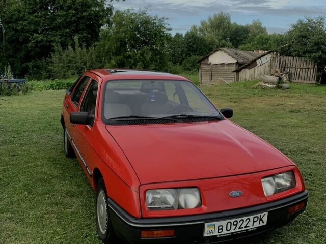Червоний Форд Сієрра, об'ємом двигуна 2 л та пробігом 1000 тис. км за 1750 $, фото 1 на Automoto.ua