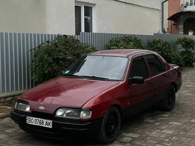 Красный Форд Сиерра, объемом двигателя 1.8 л и пробегом 150 тыс. км за 750 $, фото 1 на Automoto.ua