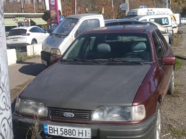 Червоний Форд Сієрра, об'ємом двигуна 2 л та пробігом 300 тис. км за 1000 $, фото 1 на Automoto.ua