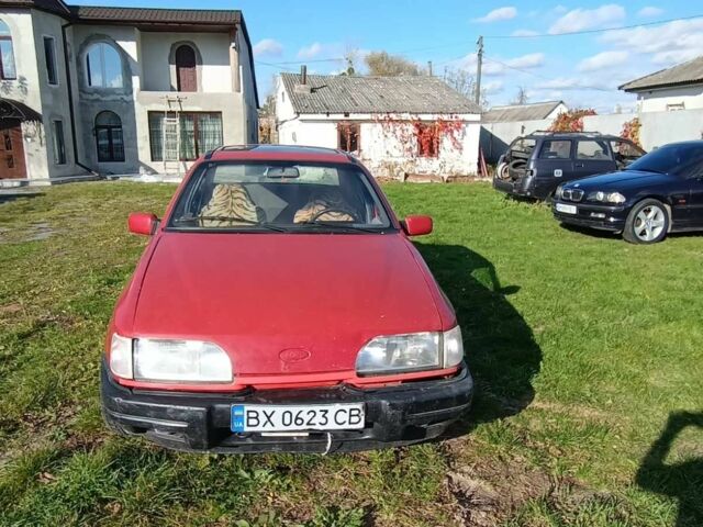Красный Форд Сиерра, объемом двигателя 2 л и пробегом 333 тыс. км за 350 $, фото 1 на Automoto.ua