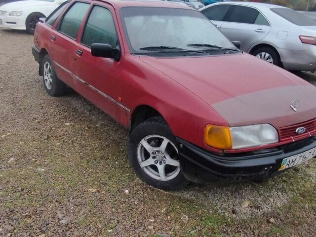 Красный Форд Сиерра, объемом двигателя 2 л и пробегом 500 тыс. км за 650 $, фото 1 на Automoto.ua