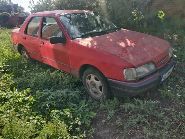 Червоний Форд Сієрра, об'ємом двигуна 1.6 л та пробігом 140 тис. км за 692 $, фото 1 на Automoto.ua