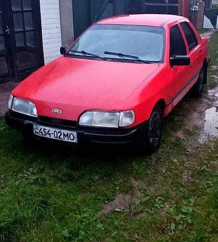 Червоний Форд Сієрра, об'ємом двигуна 1.8 л та пробігом 320 тис. км за 900 $, фото 1 на Automoto.ua