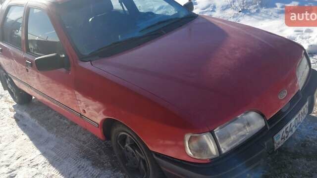 Красный Форд Сиерра, объемом двигателя 1.8 л и пробегом 350 тыс. км за 1000 $, фото 1 на Automoto.ua