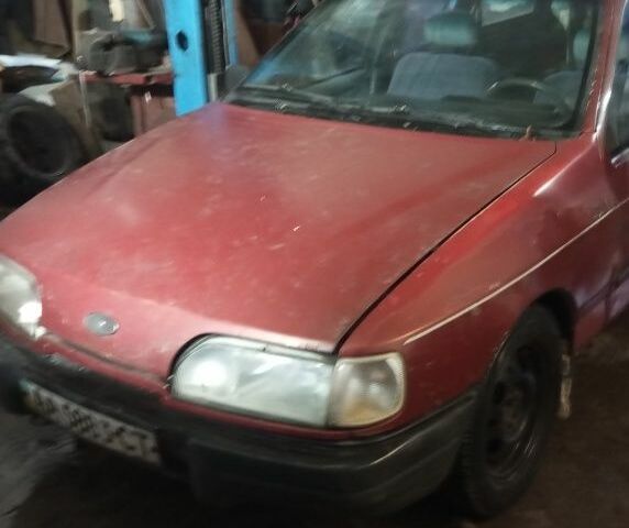 Червоний Форд Сієрра, об'ємом двигуна 1.4 л та пробігом 350 тис. км за 533 $, фото 1 на Automoto.ua