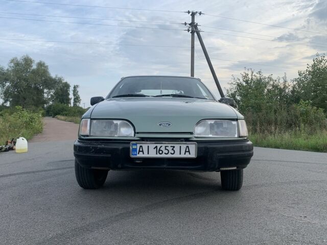 Форд Сиерра 1989 в Чернигове на Automoto.ua Форд Сиерра, объемом двигателя 1.8 л и пробегом 250 тыс. км за 700 $, фото 1 на Automoto.ua