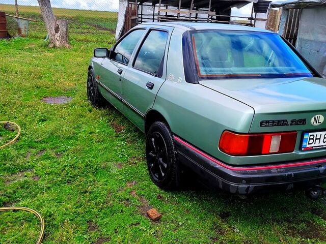 Форд Сієрра, об'ємом двигуна 2 л та пробігом 0 тис. км за 1000 $, фото 1 на Automoto.ua