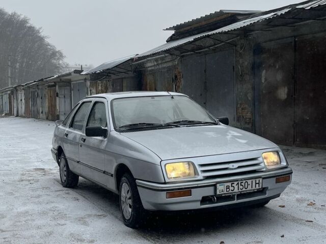 Серый Форд Сиерра, объемом двигателя 1.6 л и пробегом 156 тыс. км за 1200 $, фото 1 на Automoto.ua