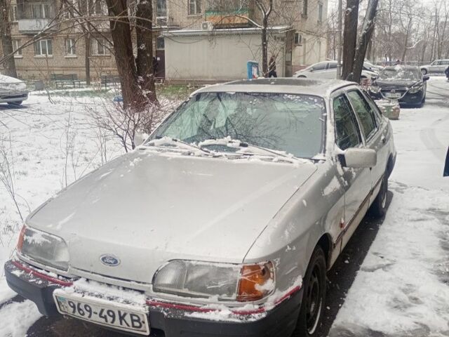Сірий Форд Сієрра, об'ємом двигуна 2 л та пробігом 3 тис. км за 926 $, фото 1 на Automoto.ua