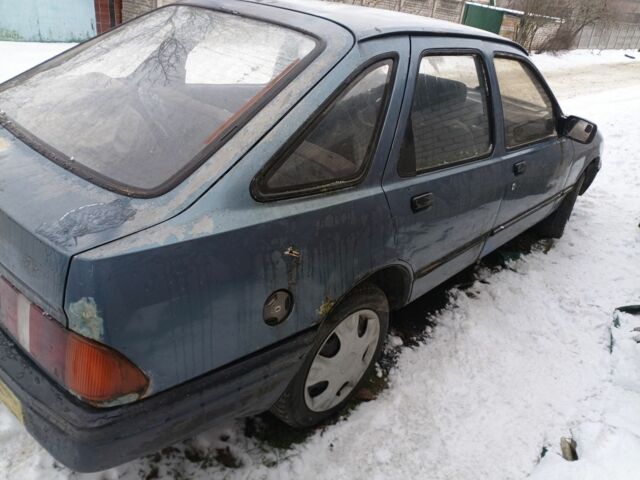 Серый Форд Сиерра, объемом двигателя 1.6 л и пробегом 1 тыс. км за 95 $, фото 1 на Automoto.ua