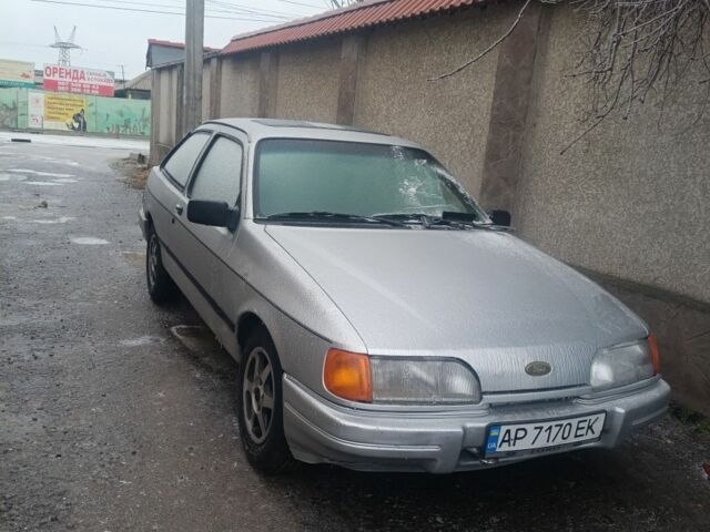 Серый Форд Сиерра, объемом двигателя 1.6 л и пробегом 240 тыс. км за 1500 $, фото 1 на Automoto.ua