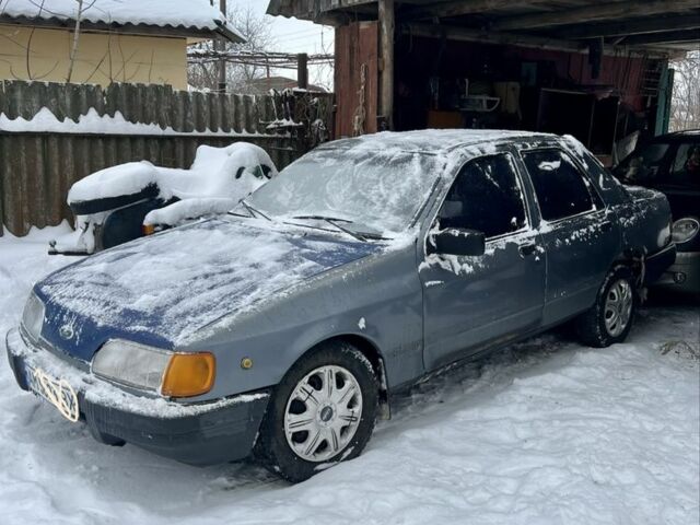 Серый Форд Сиерра, объемом двигателя 0 л и пробегом 400 тыс. км за 800 $, фото 1 на Automoto.ua