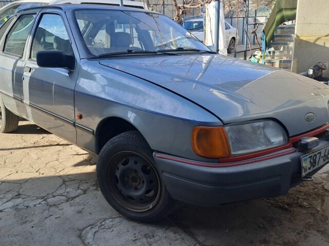 Серый Форд Сиерра, объемом двигателя 2 л и пробегом 99 тыс. км за 1467 $, фото 1 на Automoto.ua