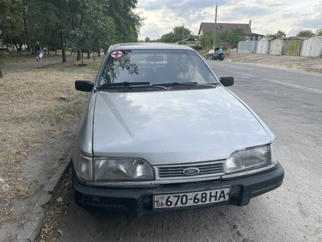 Серый Форд Сиерра, объемом двигателя 2 л и пробегом 99 тыс. км за 840 $, фото 1 на Automoto.ua