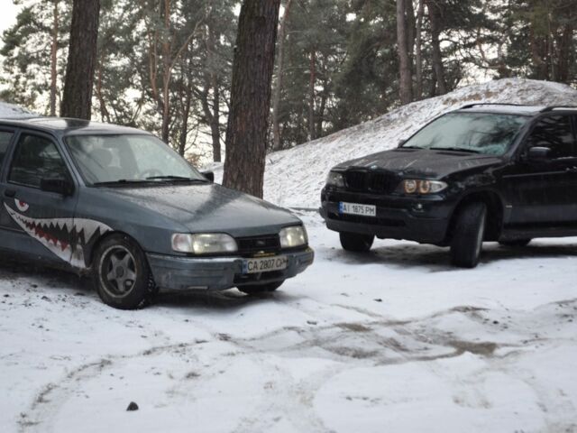 Серый Форд Сиерра, объемом двигателя 2 л и пробегом 350 тыс. км за 1200 $, фото 1 на Automoto.ua