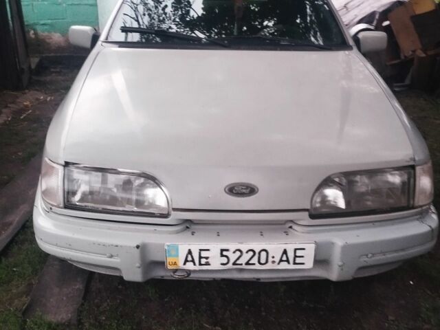 Серый Форд Сиерра, объемом двигателя 1.6 л и пробегом 27 тыс. км за 1186 $, фото 1 на Automoto.ua