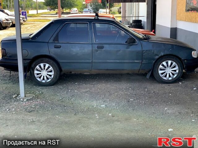 Серый Форд Сиерра, объемом двигателя 1.8 л и пробегом 55 тыс. км за 960 $, фото 1 на Automoto.ua