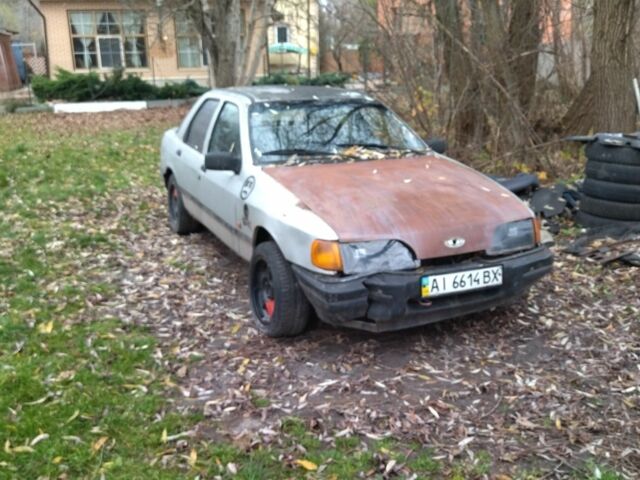 Серый Форд Сиерра, объемом двигателя 2 л и пробегом 84 тыс. км за 428 $, фото 1 на Automoto.ua