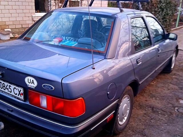 Сірий Форд Сієрра, об'ємом двигуна 1.8 л та пробігом 167 тис. км за 2990 $, фото 1 на Automoto.ua