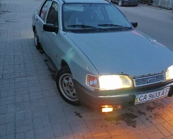 Сірий Форд Сієрра, об'ємом двигуна 2 л та пробігом 120 тис. км за 850 $, фото 1 на Automoto.ua