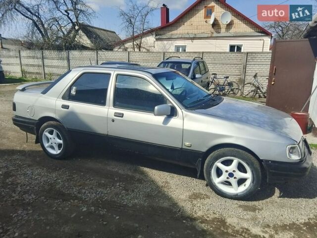 Сірий Форд Сієрра, об'ємом двигуна 2 л та пробігом 352 тис. км за 700 $, фото 1 на Automoto.ua