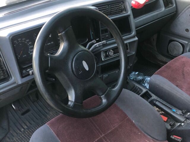 Серый Форд Сиерра, объемом двигателя 2 л и пробегом 300 тыс. км за 843 $, фото 1 на Automoto.ua