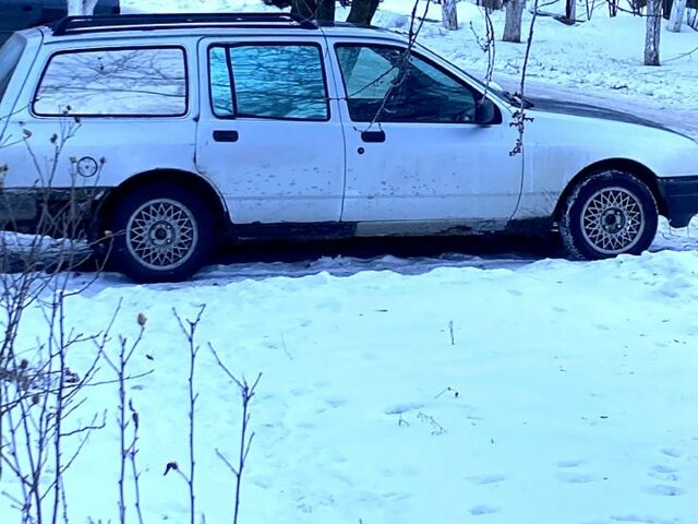 Сірий Форд Сієрра, об'ємом двигуна 1.6 л та пробігом 250 тис. км за 800 $, фото 1 на Automoto.ua