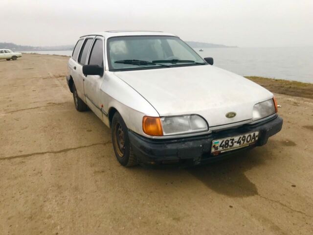 Сірий Форд Сієрра, об'ємом двигуна 2 л та пробігом 124 тис. км за 800 $, фото 1 на Automoto.ua