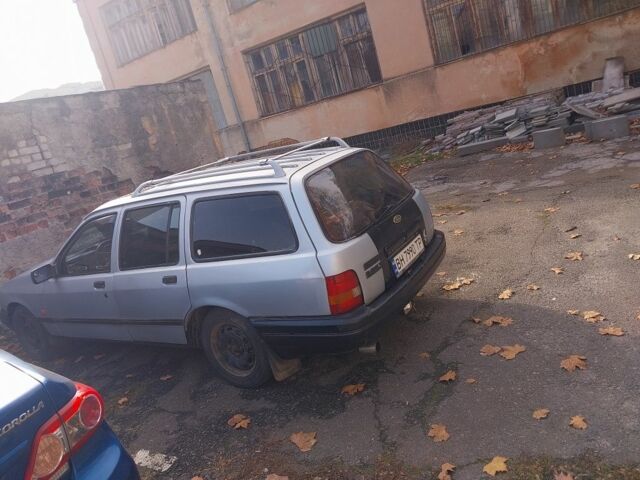 Сірий Форд Сієрра, об'ємом двигуна 2 л та пробігом 1 тис. км за 1400 $, фото 1 на Automoto.ua