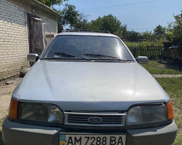 Сірий Форд Сієрра, об'ємом двигуна 2 л та пробігом 450 тис. км за 482 $, фото 1 на Automoto.ua